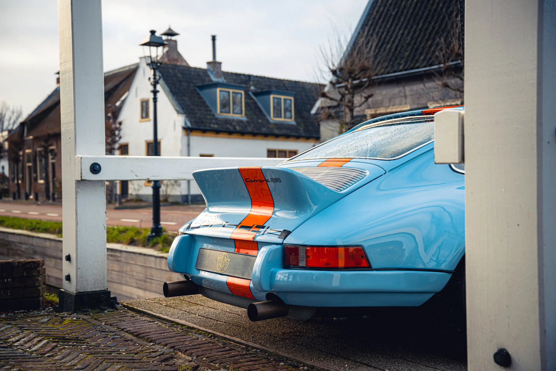 Porsche 911 RSR Restomod 1972 Gulf Blau 75