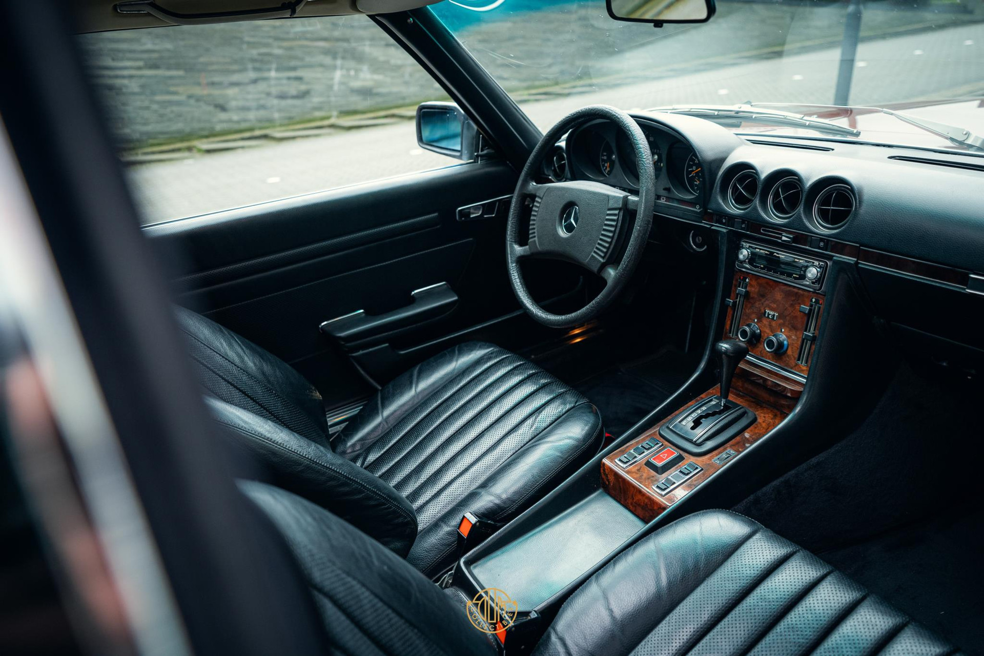 Mercedes-Benz SL-Klasse 280 SLC coupé 1978 Nassau Oranje 39