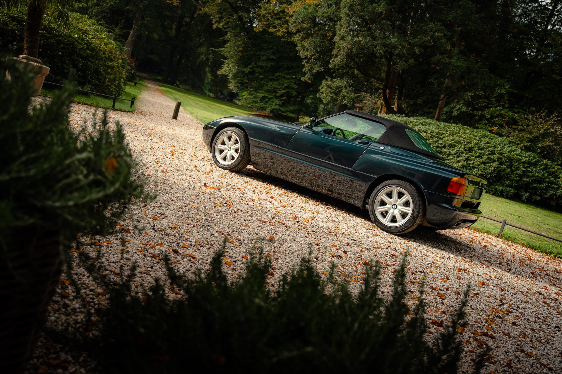 BMW Z1 Z1 1990 BMW Traumschwartz Metallic 32