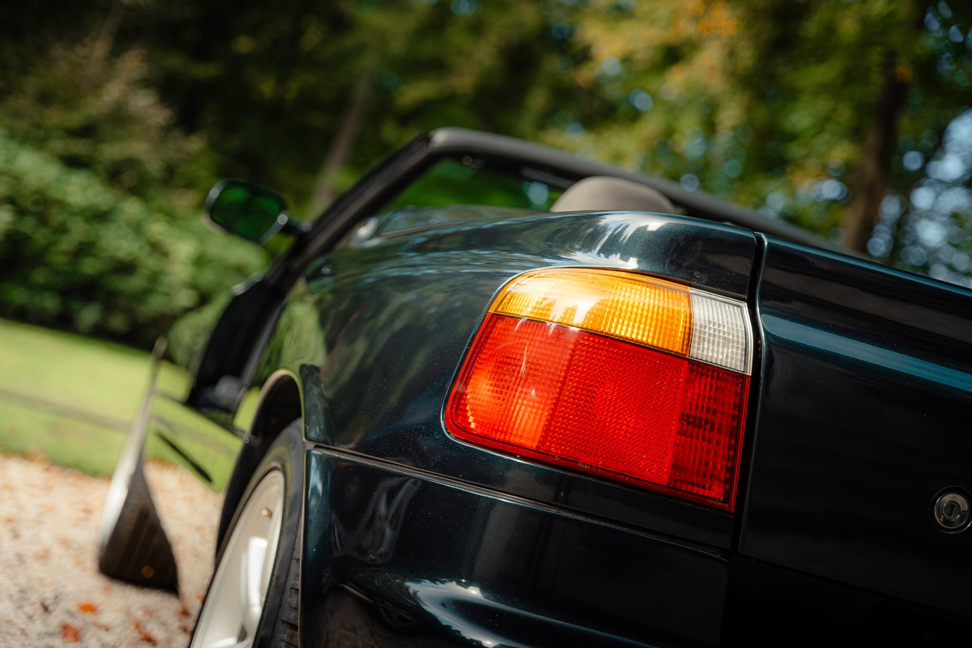 BMW Z1 Z1 1990 BMW Traumschwartz Metallic 42
