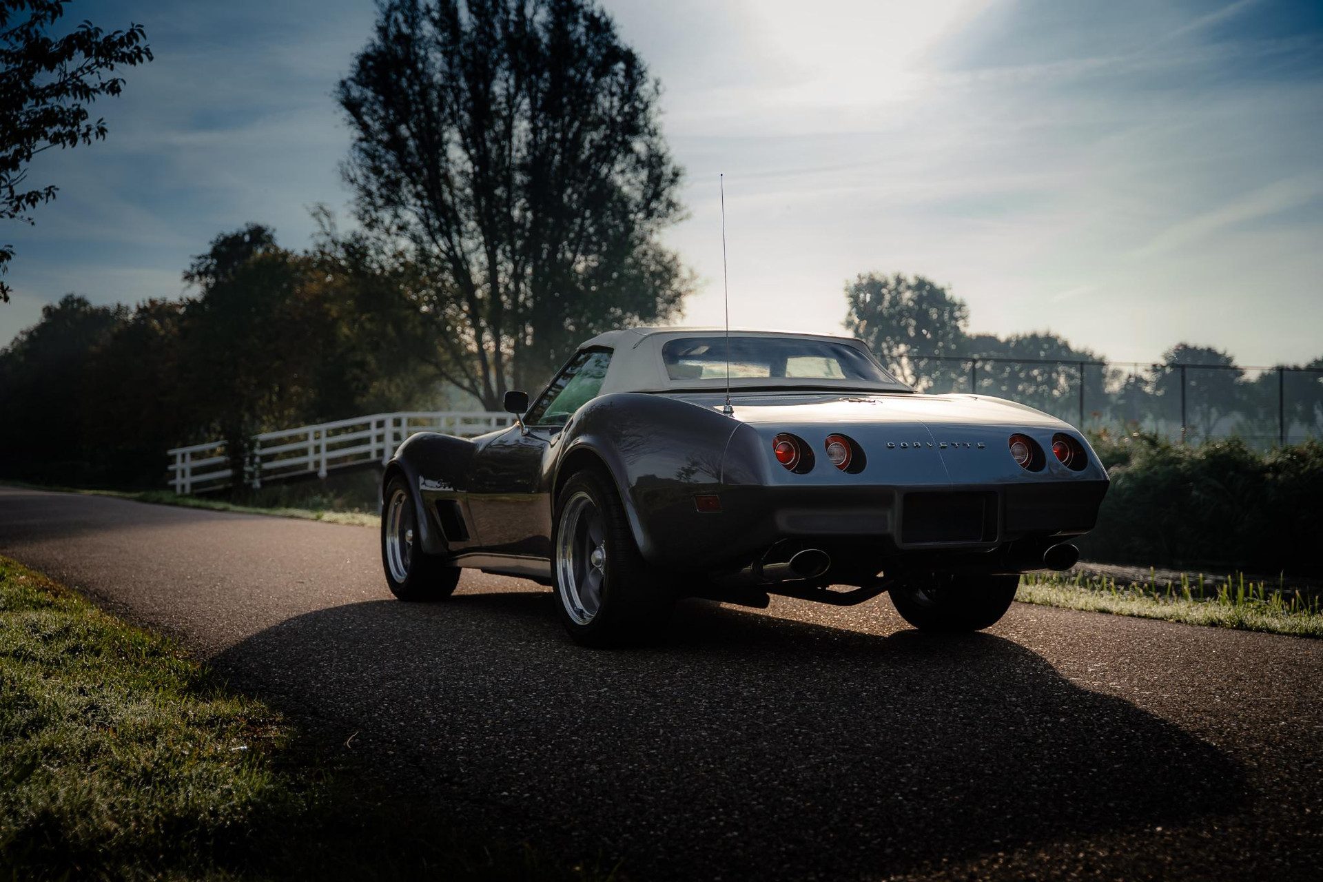 Chevrolet Corvette C3 L82 1974 Gunmetal Grey 10