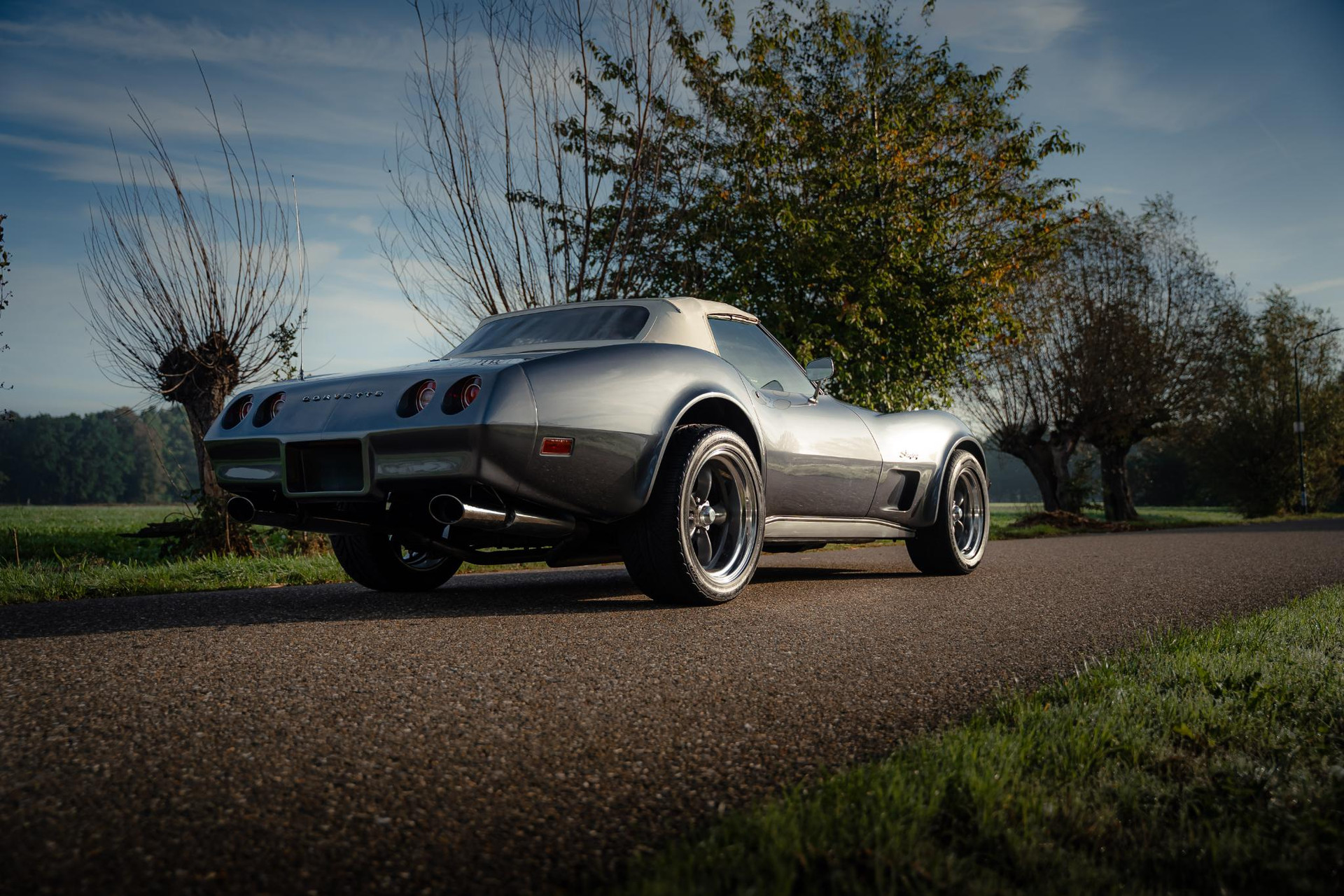 Chevrolet Corvette C3 L82 1974 Gunmetal Grey 11