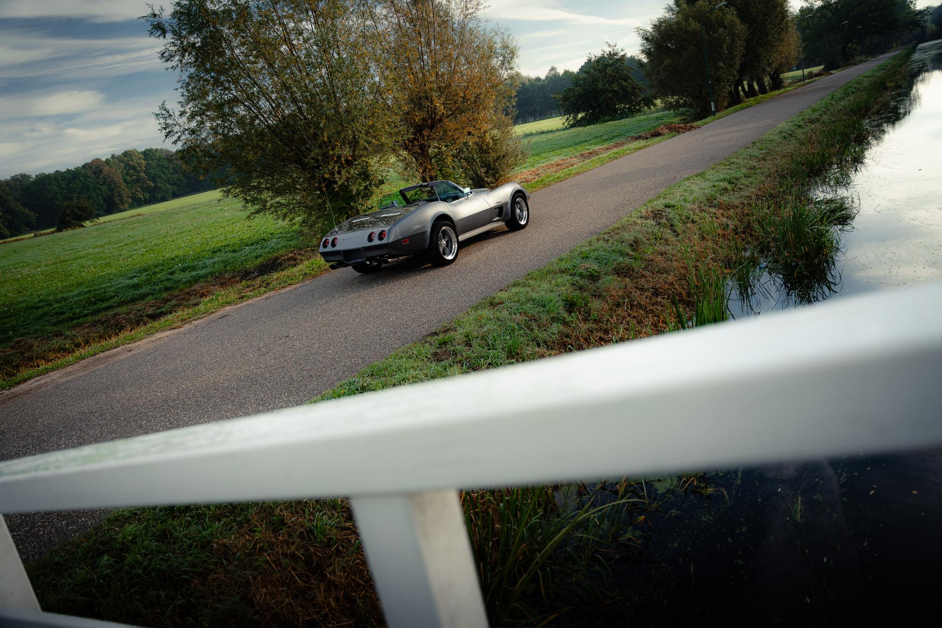 Chevrolet Corvette C3 L82 1974 Gunmetal Grey 32