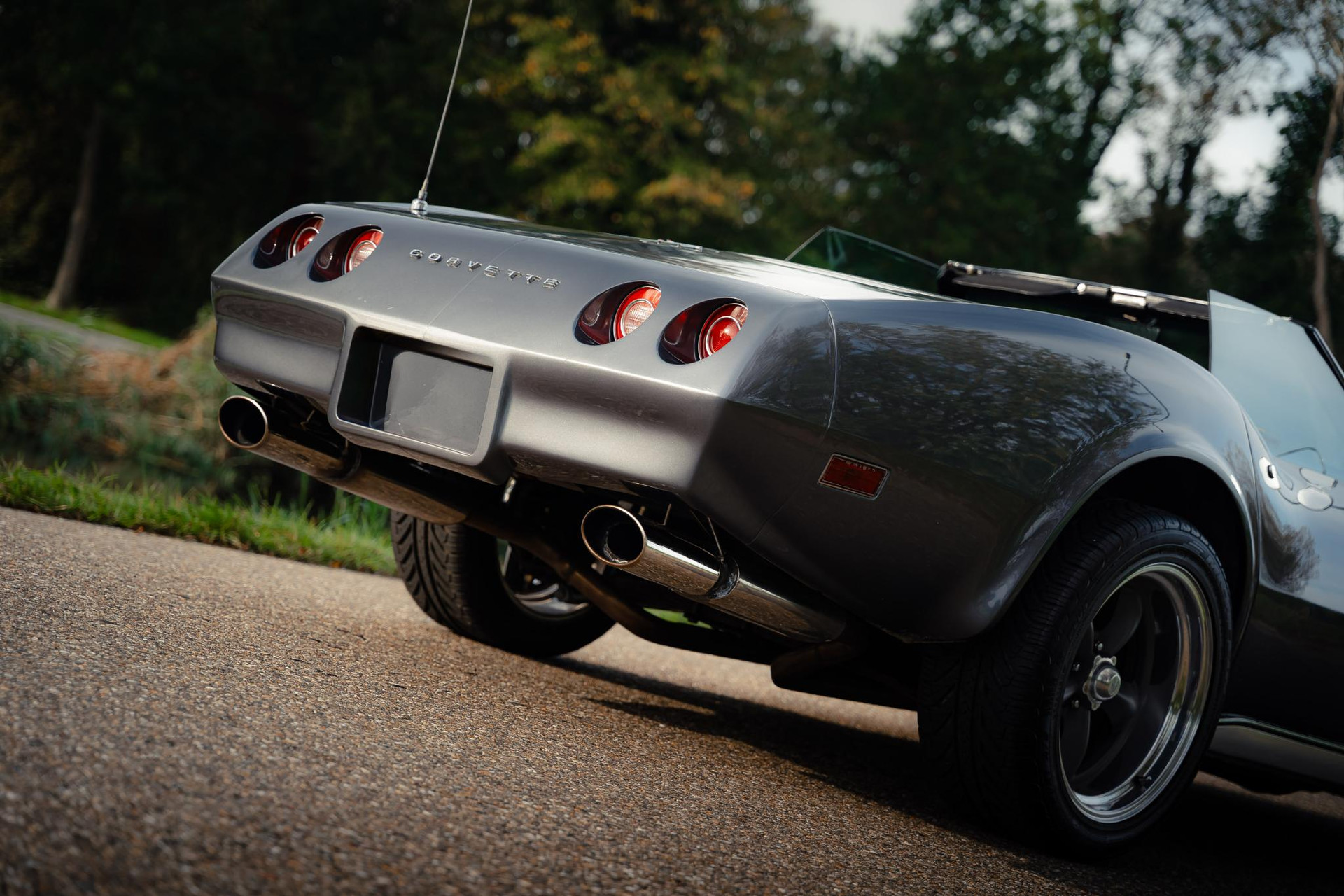 Chevrolet Corvette C3 L82 1974 Gunmetal Grey 38