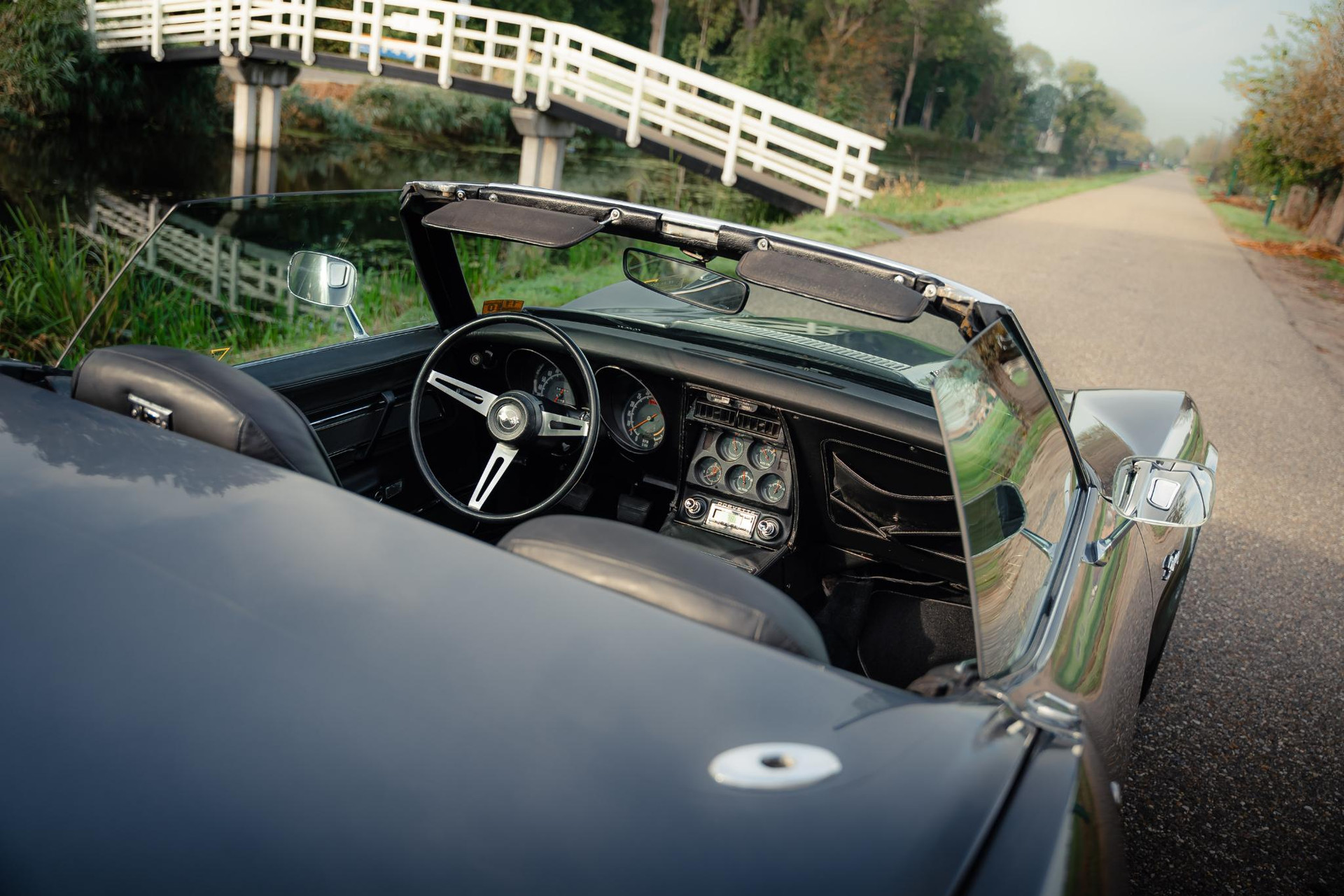 Chevrolet Corvette C3 L82 1974 Gunmetal Grey 40