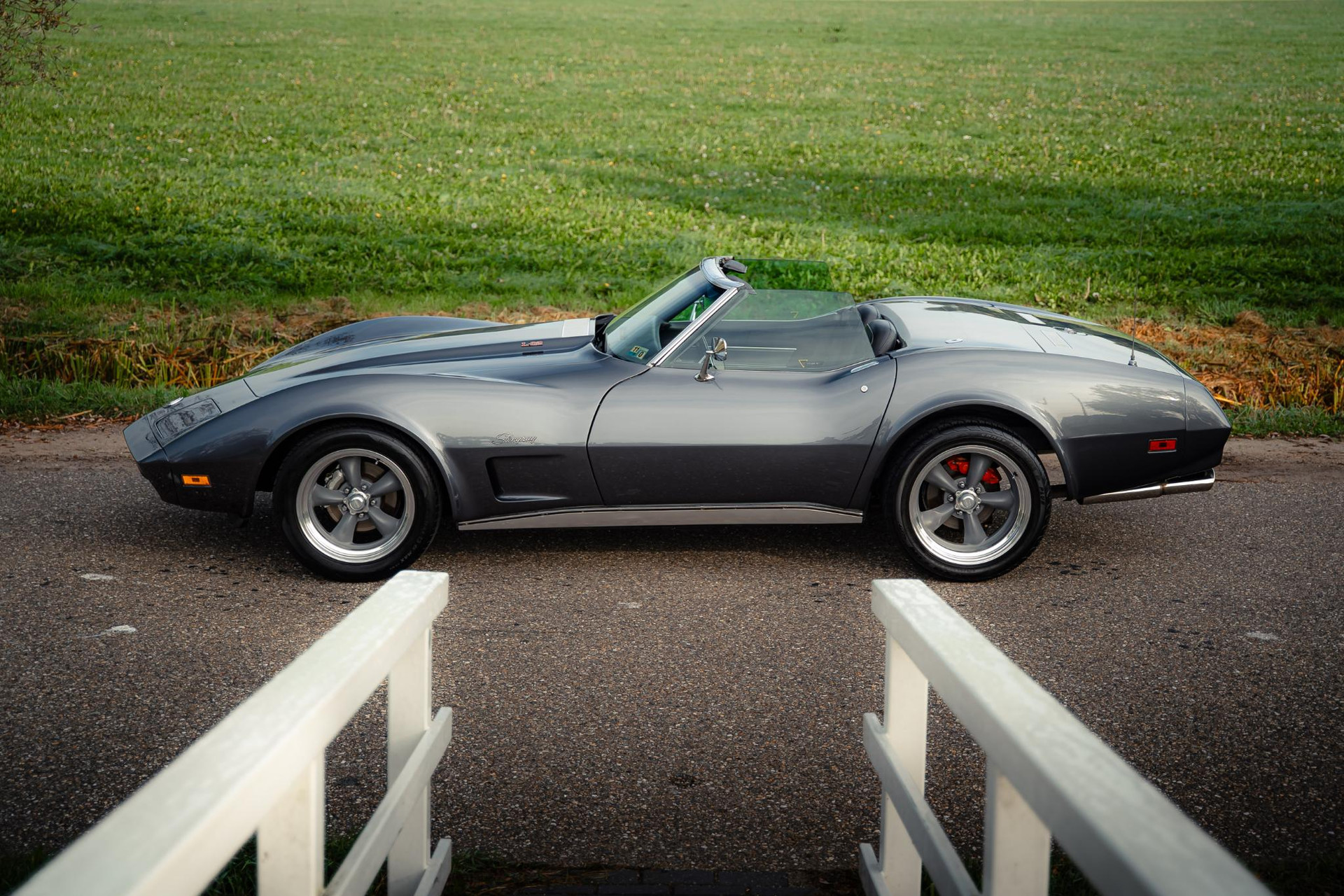 Chevrolet Corvette C3 L82 1974 Gunmetal Grey 7