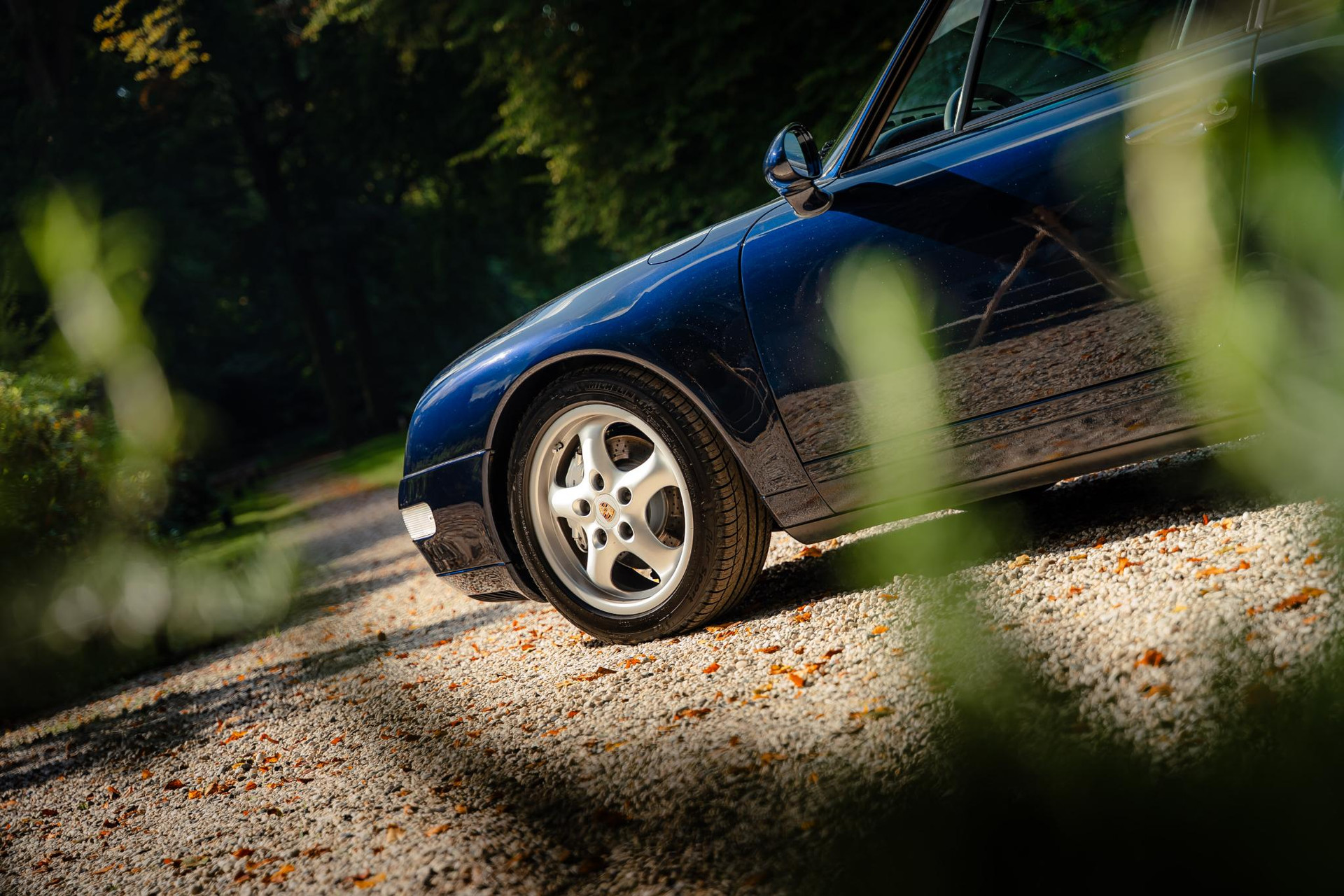 Porsche 911 3.6 Carrera 4 Coupé 1995 Nachtblau Metallic 28